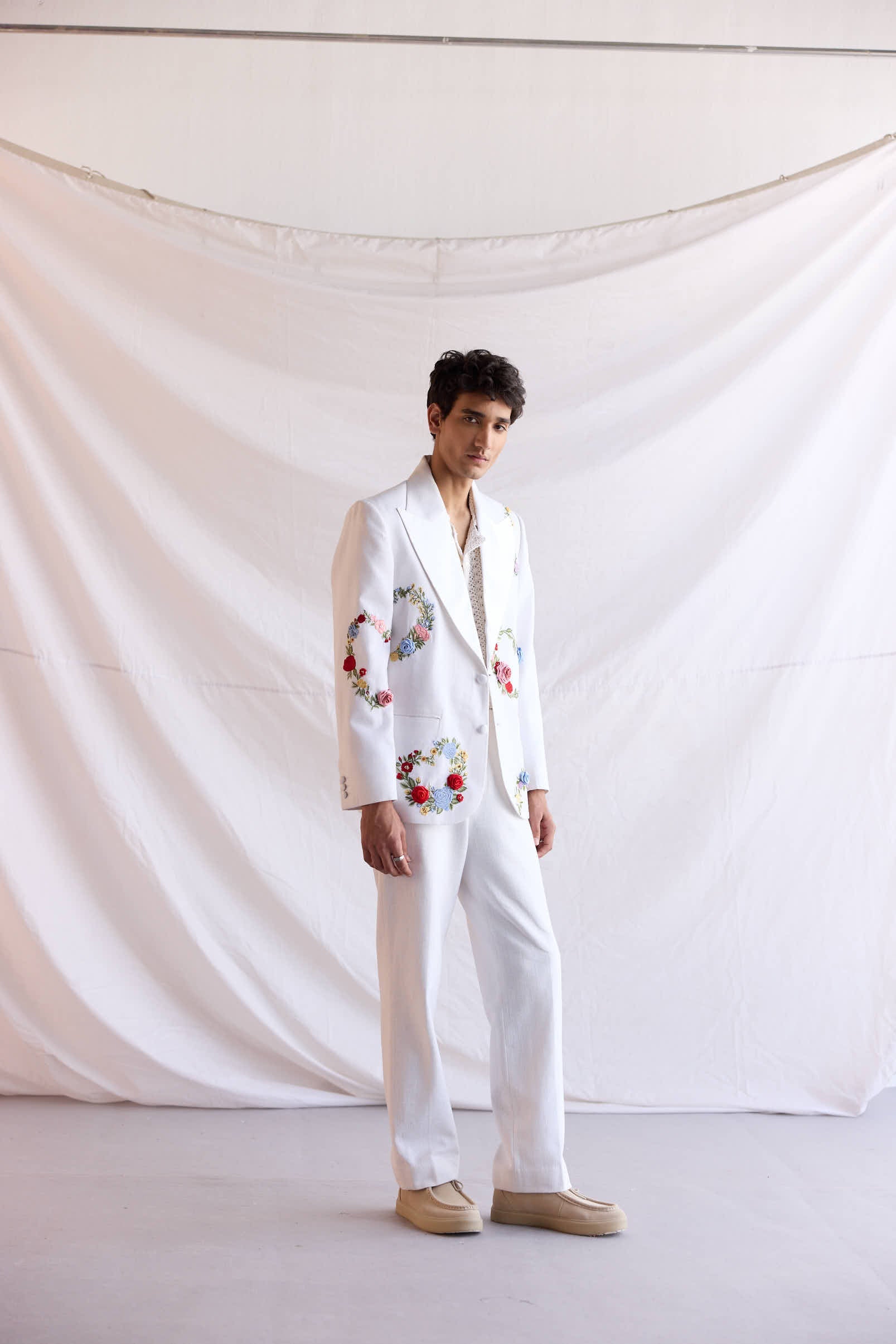 "Le fleur" hand embroidered blazer