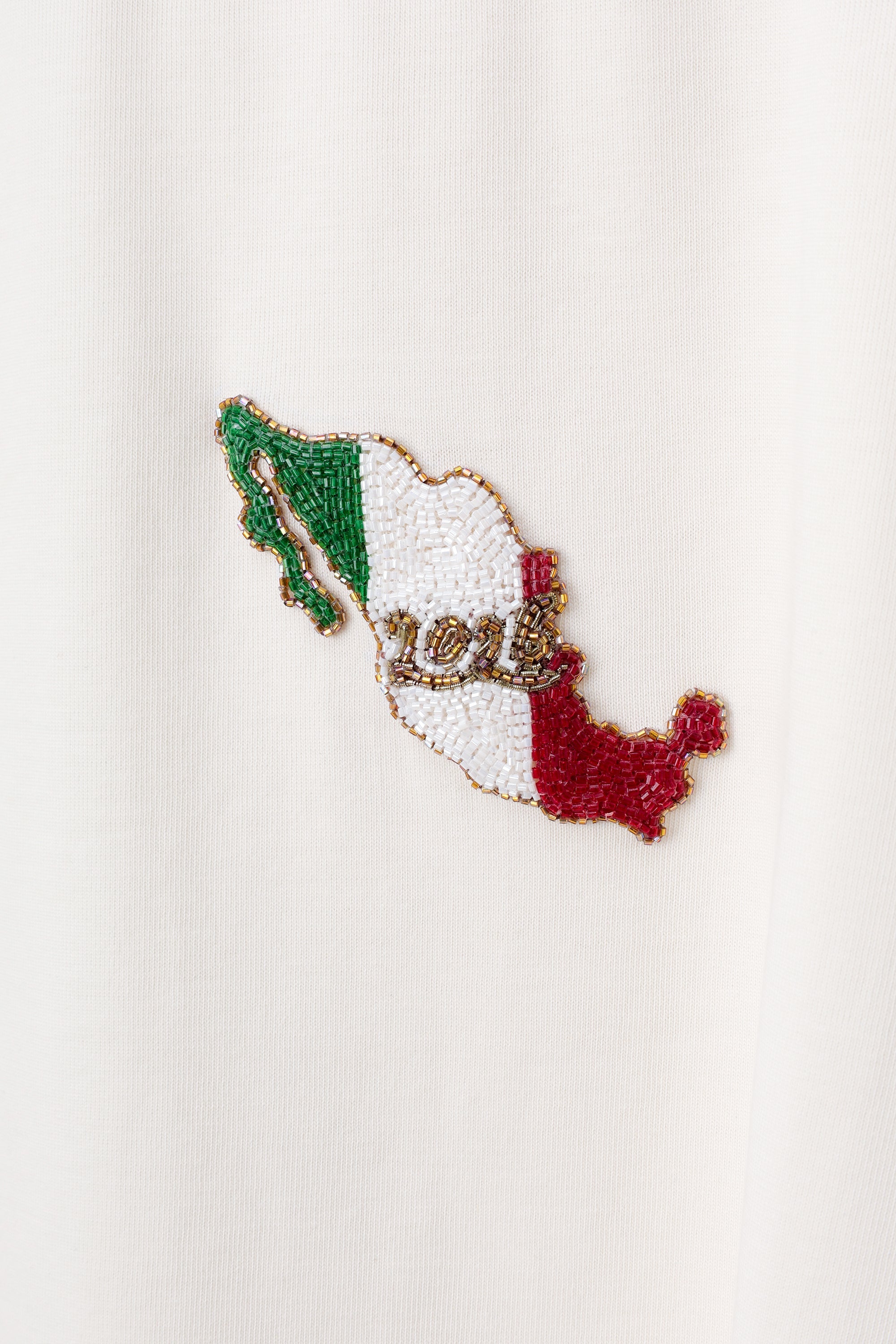 "Le Mexico 2026" hand embroidered T-Shirt