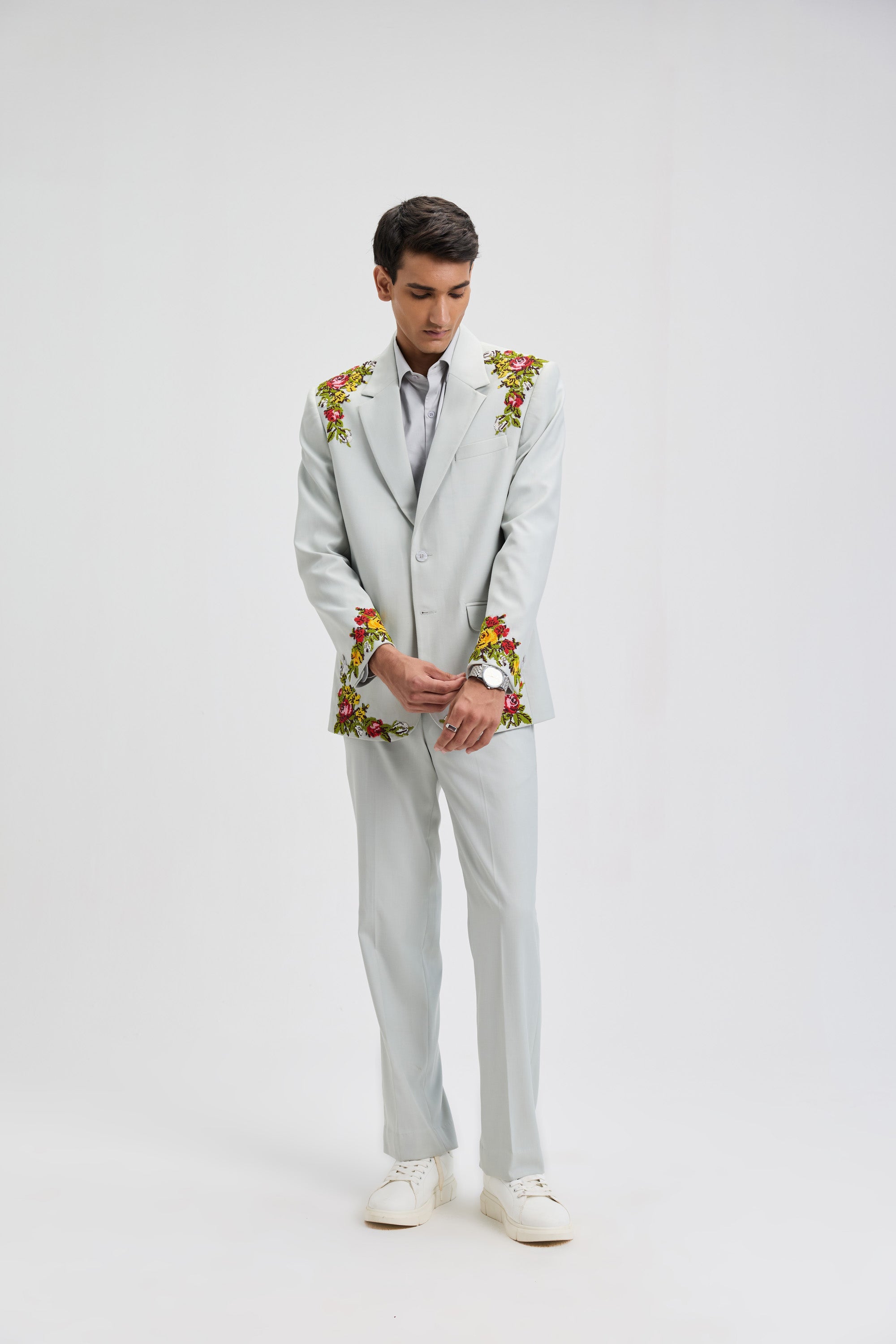 "Versailles Garden" hand embroidered blazer