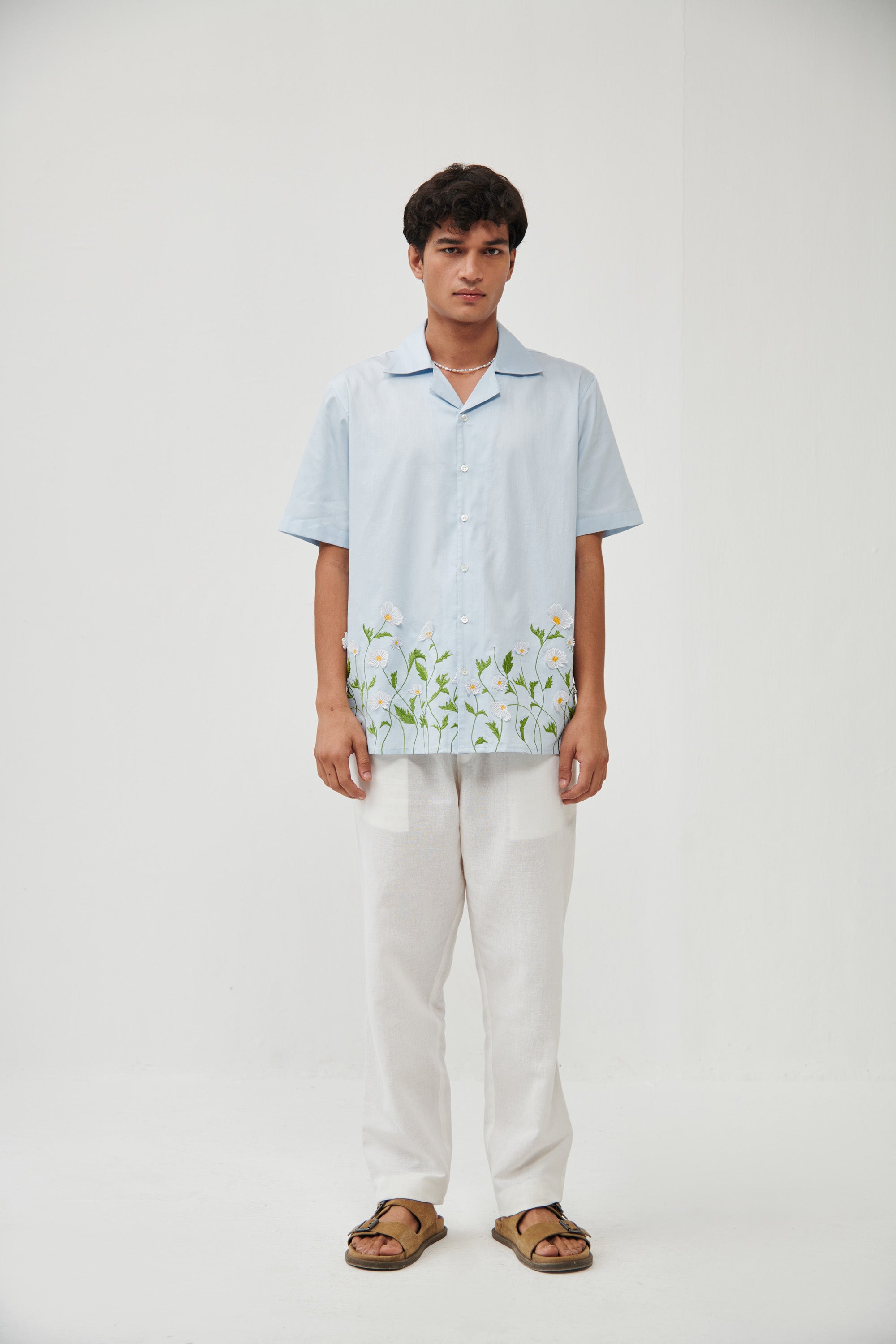 "Daisy fields" appliquè shirt- Baby Blue