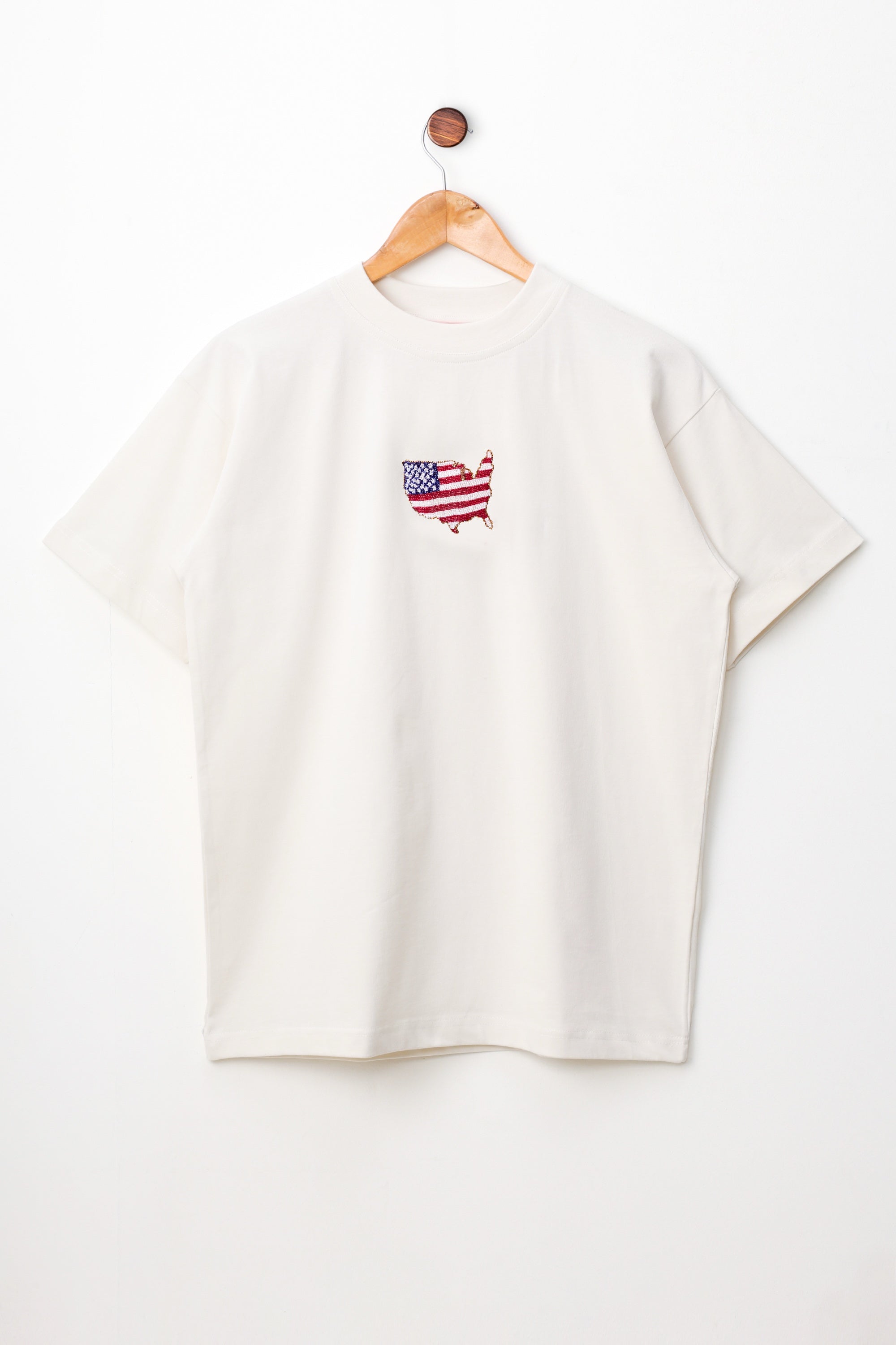"Le USA 2026" hand embroidered T-Shirt