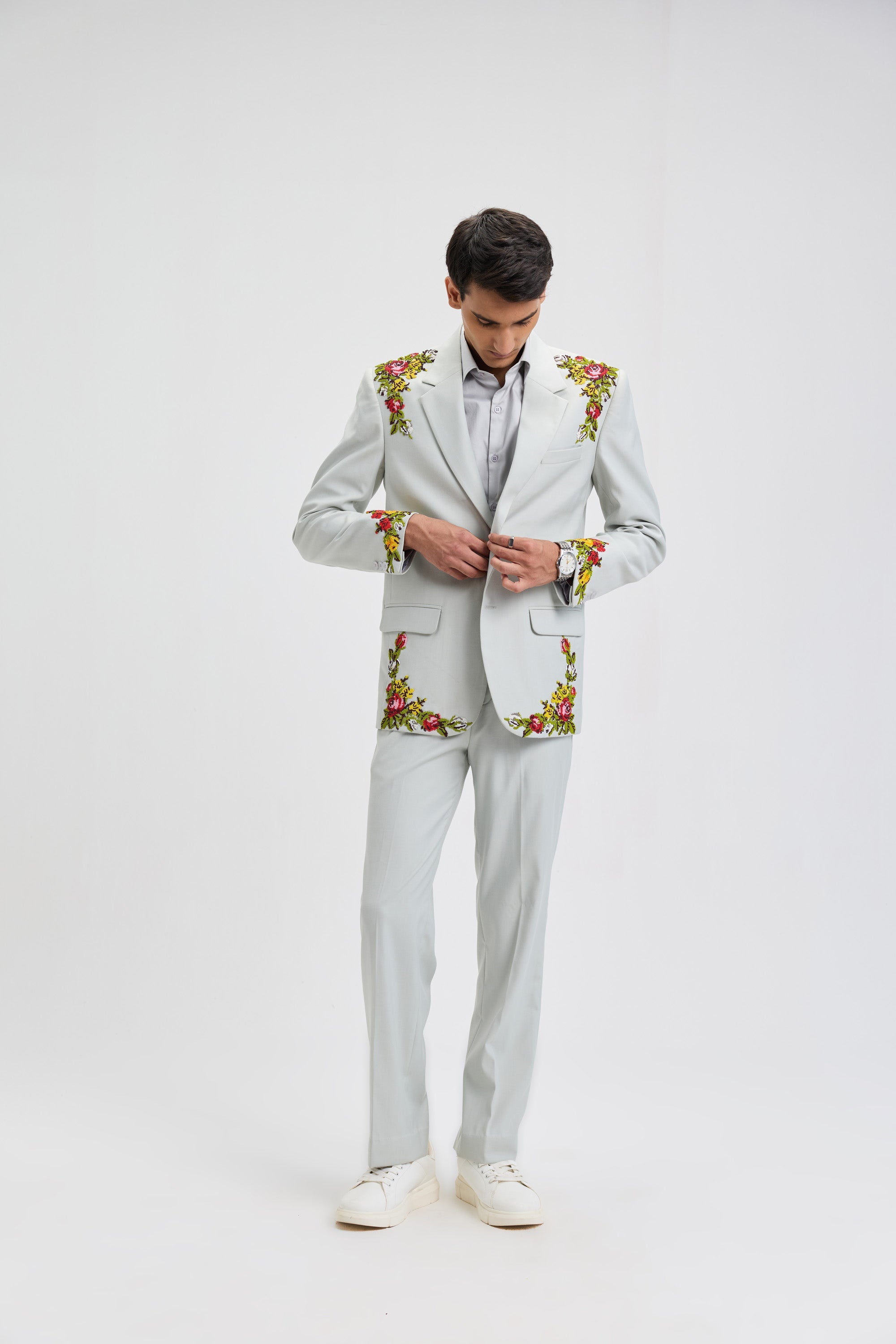 "Versailles Garden" hand embroidered blazer