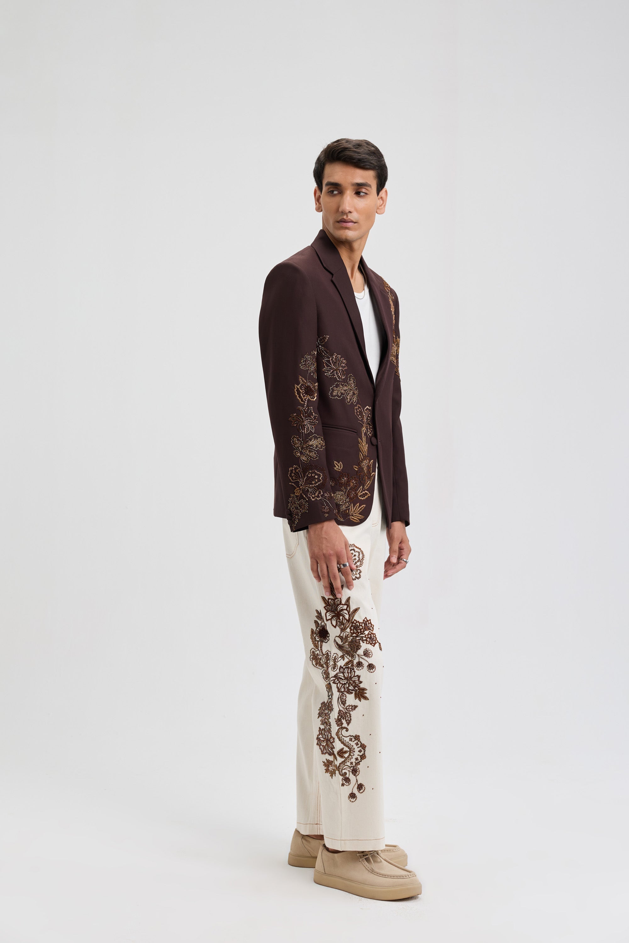 Ecru embroidered denim pants